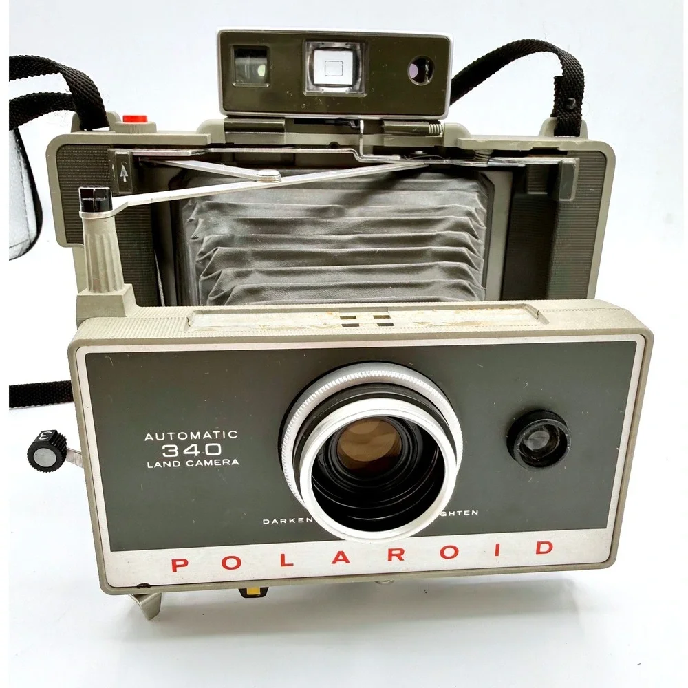Vintage Polaroid Automatic 340 Land Camera Folding Bellows Instant Film Grey